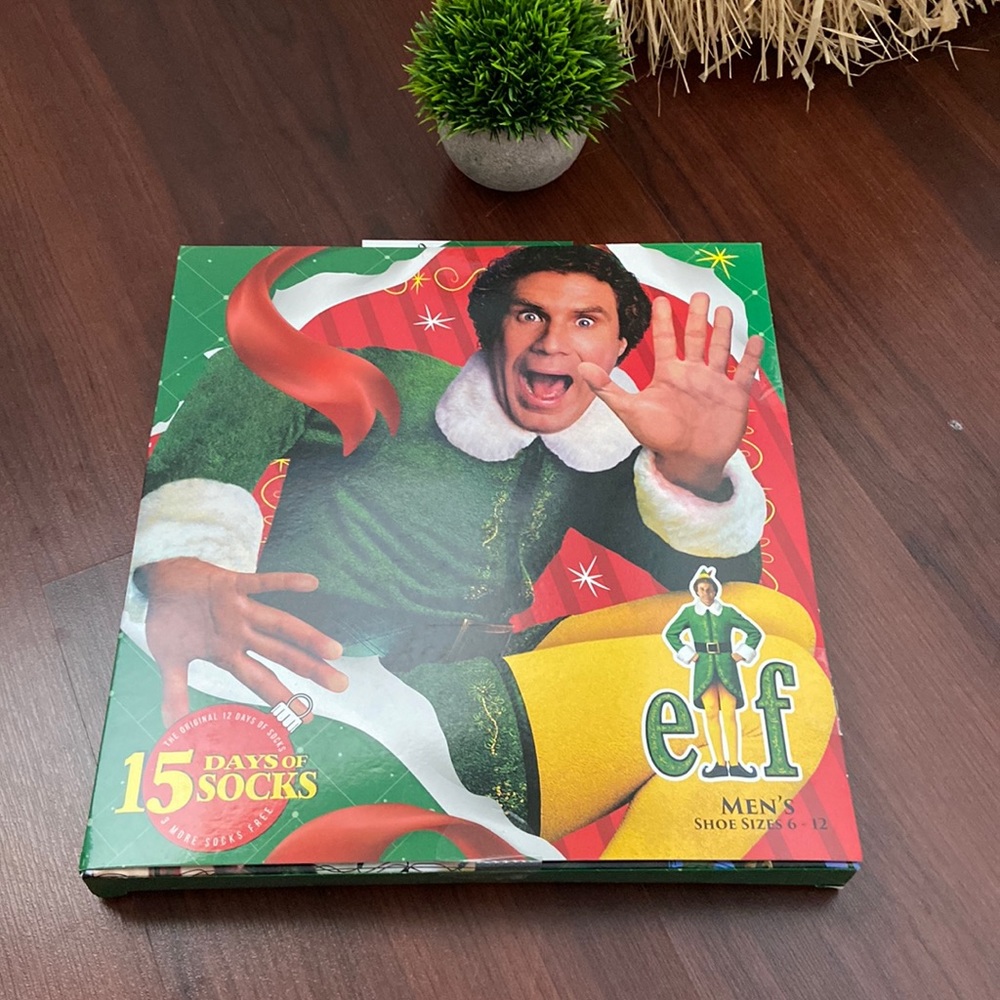 15 days of socks : elf edition